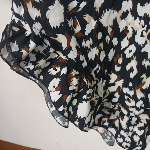 Shein Curve Womans Button Front Shirt Long Sleeve Ruffled Hem Size 3XL Black - Picture 7 of 7